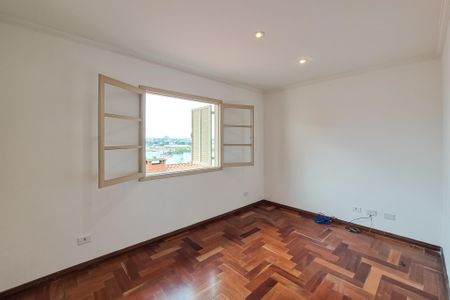 Casa à venda com 253m², 4 quartos e 2 vagasSuíte 3