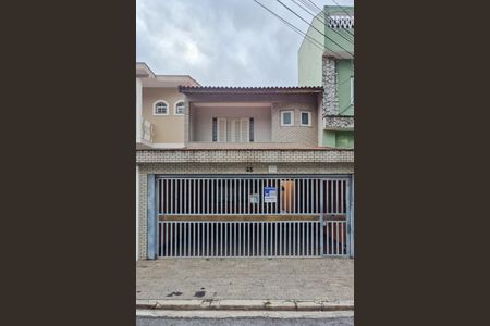 Casa à venda com 253m², 4 quartos e 2 vagasFachada