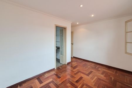 Casa à venda com 253m², 4 quartos e 2 vagasSuíte 3