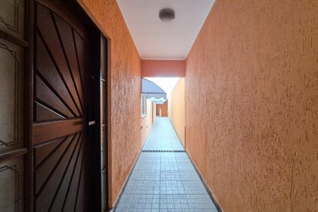Casa à venda com 253m², 4 quartos e 2 vagasCorredor