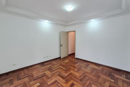 Casa à venda com 253m², 4 quartos e 2 vagasSuíte 1