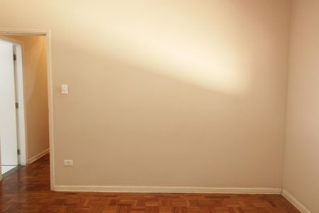 Casa para alugar com 229m², 3 quartos e 2 vagasSuite