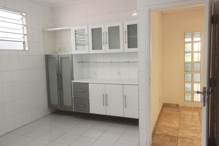 Casa para alugar com 229m², 3 quartos e 2 vagasCozinha
