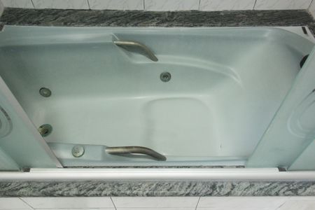 Casa para alugar com 229m², 3 quartos e 2 vagasBanheiro da Suíte