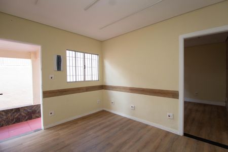 Sala de casa à venda com 2 quartos, 408m² em Vila Palmeiras, São Paulo