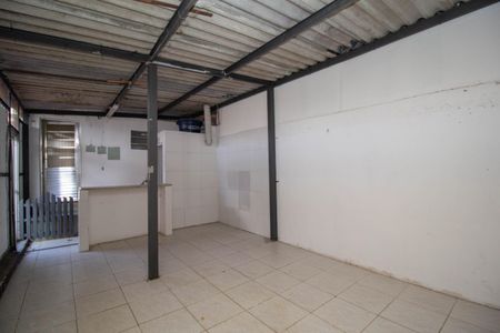 Casa à venda com 408m², 2 quartos e 8 vagasSalão