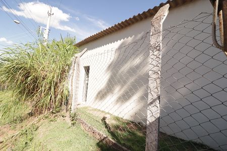 Casa à venda com 5000m², 2 quartos e 3 vagasQuintal