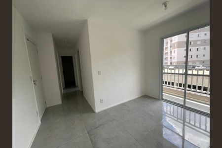 Sala de apartamento para alugar com 2 quartos, 45m² em Jardim Pioneira, Cotia