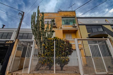 Apartamento para alugar com 65m², 3 quartos e sem vaga Apartamento para alugar com 65m², 3 quartos e sem vagaFachada