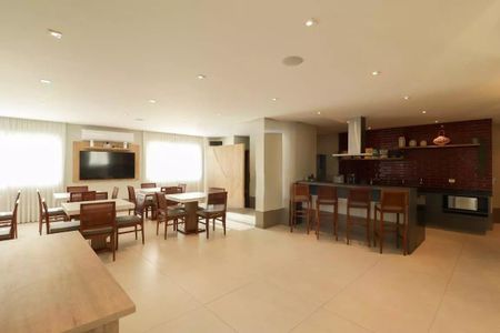 Apartamento à venda com 5 quartos, 246m² em Santa Terezinha, São Paulo