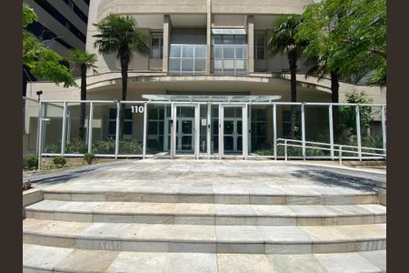 Apartamento à venda com 47m², 1 quarto e 1 vagaFachada