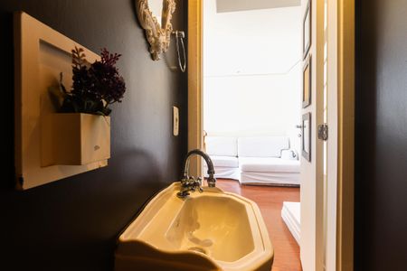 Apartamento à venda com 47m², 1 quarto e 1 vaga Apartamento à venda com 47m², 1 quarto e 1 vagaLavabo