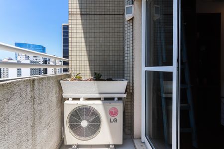 Apartamento à venda com 47m², 1 quarto e 1 vaga Apartamento à venda com 47m², 1 quarto e 1 vagaVaranda da Sala