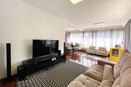 Sala de apartamento à venda com 3 quartos, 140m² em Serra, Belo Horizonte