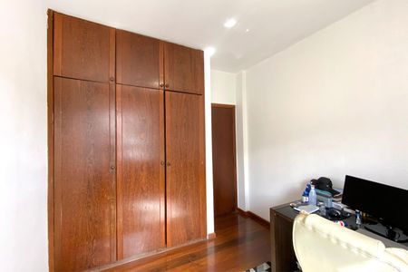 Apartamento à venda com 140m², 3 quartos e 2 vagasQuarto 3