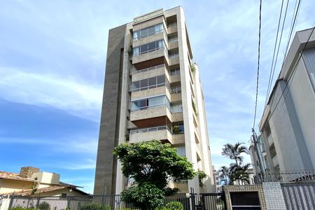 Apartamento à venda com 140m², 3 quartos e 2 vagasFachada
