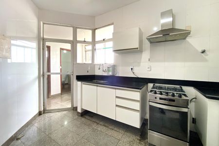 Apartamento à venda com 140m², 3 quartos e 2 vagasCozinha