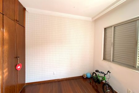 Apartamento à venda com 140m², 3 quartos e 2 vagasQuarto 2