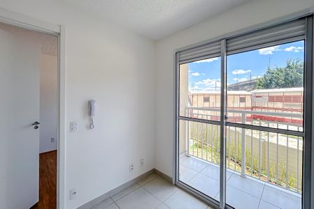 Sala de apartamento para alugar com 1 quarto, 28m² em Guaiauna, São Paulo