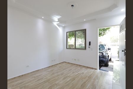 Sala de casa de condomínio para alugar com 2 quartos, 105m² em Rio Pequeno, São Paulo
