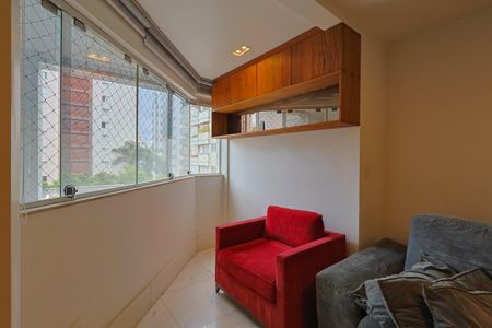 Apartamento à venda com 3 quartos, 82m² em Funcionários, Belo Horizonte