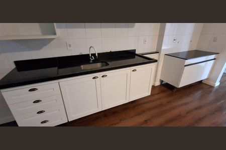 Apartamento para alugar com 66m², 2 quartos e 1 vagaCozinha 