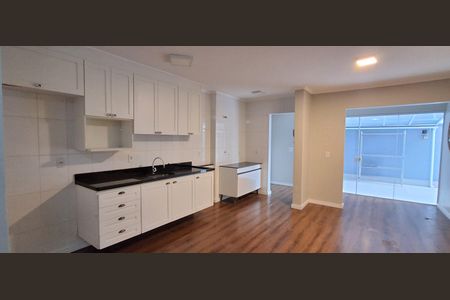 Apartamento para alugar com 66m², 2 quartos e 1 vagaCozinha 