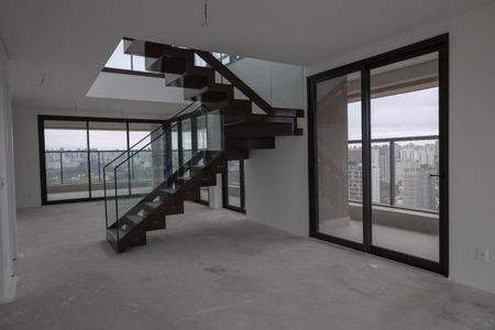 Apartamento à venda com 281m², 4 quartos e 3 vagas