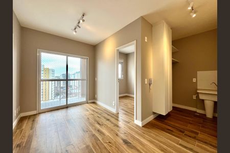 Sala de apartamento para alugar com 2 quartos, 42m² em Vila Guarani (zona Sul), São Paulo