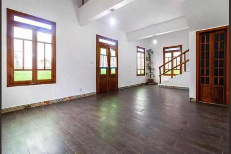 Casa à venda com 3 quartos, 166m² em Parque Sinai, Santana de Parnaíba