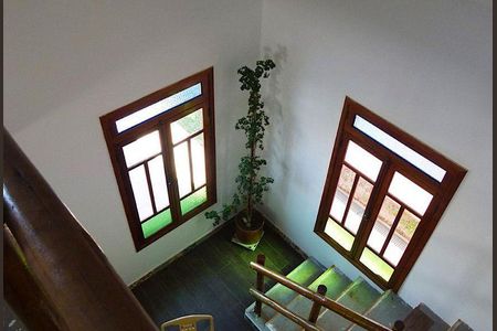 Casa à venda com 3 quartos, 166m² em Parque Sinai, Santana de Parnaíba