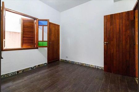 Casa à venda com 3 quartos, 166m² em Parque Sinai, Santana de Parnaíba