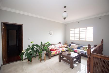 Sala de Jantar de casa para alugar com 4 quartos, 260m² em Nacional, Contagem