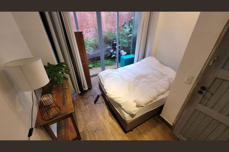 Casa à venda com 5 quartos, 600m² em Jardim Cordeiro, São Paulo