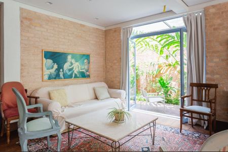 Casa à venda com 5 quartos, 600m² em Jardim Cordeiro, São Paulo