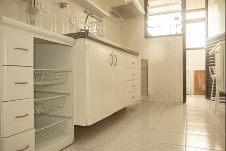 Apartamento à venda com 72m², 3 quartos e 2 vagasCozinha