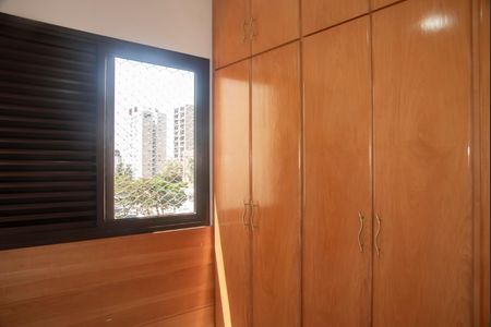 Apartamento à venda com 72m², 3 quartos e 2 vagasQuarto 2