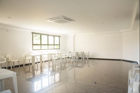 Apartamento à venda com 72m², 3 quartos e 2 vagasÁrea comum - Salão de festas