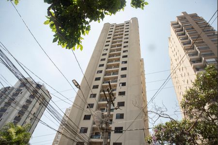 Apartamento à venda com 72m², 3 quartos e 2 vagasFachada