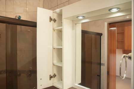 Apartamento à venda com 72m², 3 quartos e 2 vagasBanheiro da Suíte