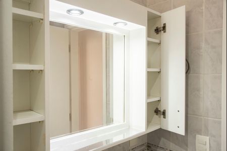 Apartamento à venda com 72m², 3 quartos e 2 vagasBanheiro