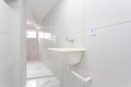 Casa para alugar com 100m², 2 quartos e sem vagaÁrea de Serviço 