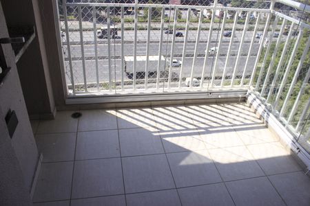 Varanda  de apartamento para alugar com 3 quartos, 75m² em Vila Augusta, Guarulhos