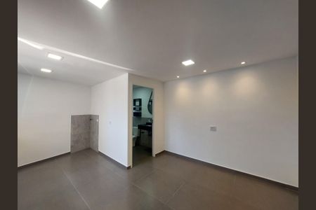 Sala de kitnet/studio para alugar com 1 quarto, 42m² em Jardim Primavera, São Paulo