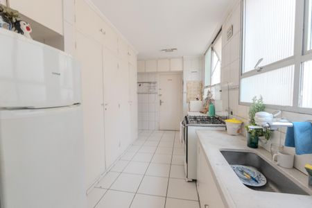 Apartamento à venda com 139m², 2 quartos e 2 vagas Apartamento à venda com 139m², 2 quartos e 2 vagasCozinha