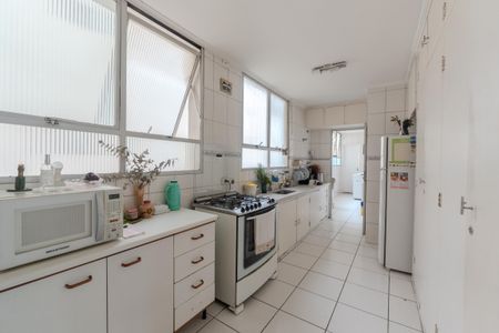 Apartamento à venda com 139m², 2 quartos e 2 vagas Apartamento à venda com 139m², 2 quartos e 2 vagasCozinha