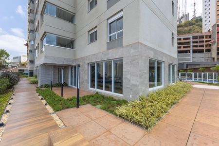 Apartamento para alugar com 82m², 2 quartos e 1 vagaÁrea comum 