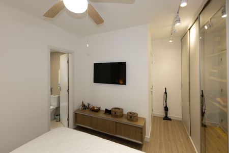 Suíte de apartamento para alugar com 2 quartos, 82m² em Vila da Serra, Nova Lima