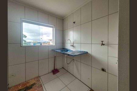 Cozinha de kitnet/studio para alugar com 1 quarto, 35m² em Vila Dalva, São Paulo