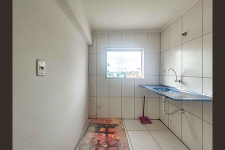 Cozinha de kitnet/studio para alugar com 1 quarto, 35m² em Vila Dalva, São Paulo